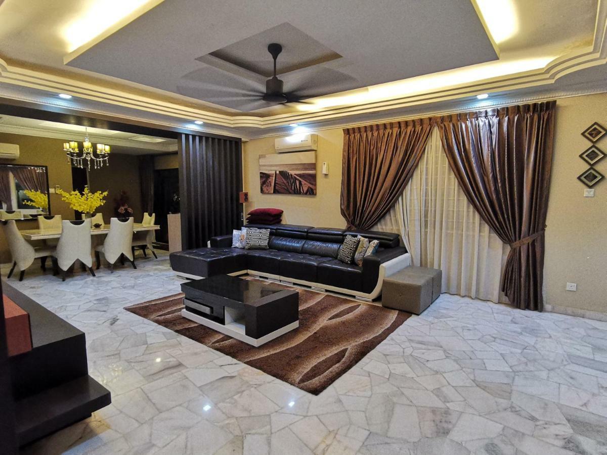 Ria Homestay Johor Bahru Eksteriør billede